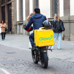 Rider in sciopero contro caldo estremo e ordinanze ignorate